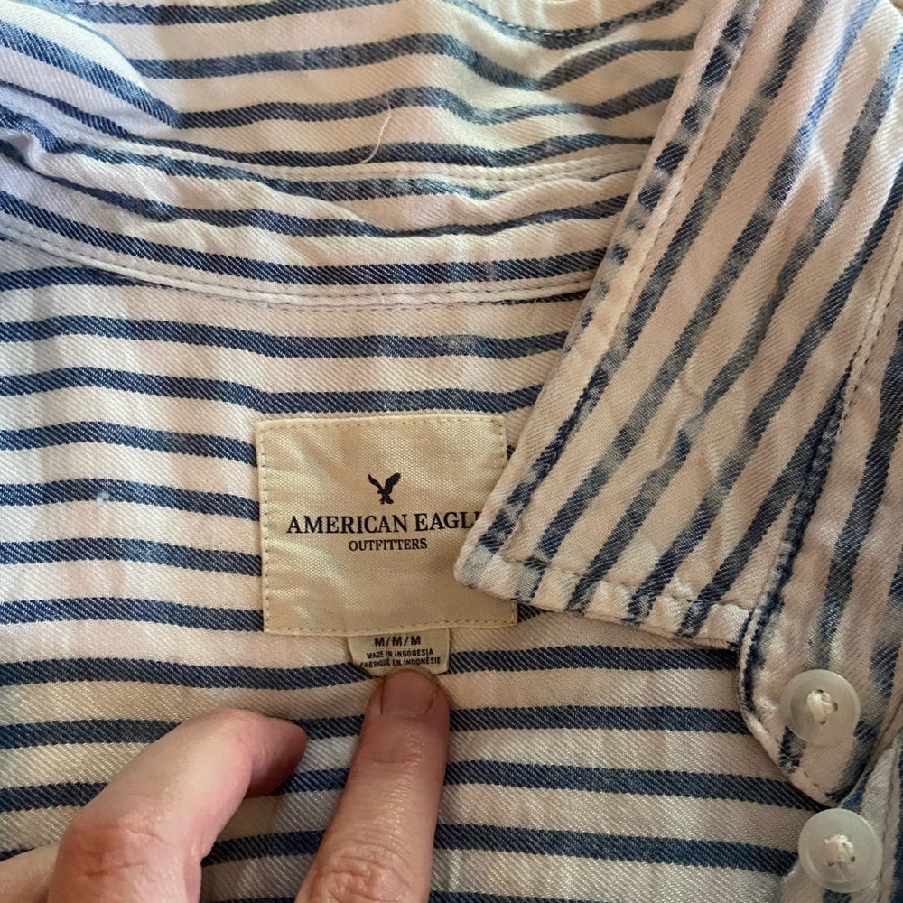 American Eagle Button Up Top - image 5